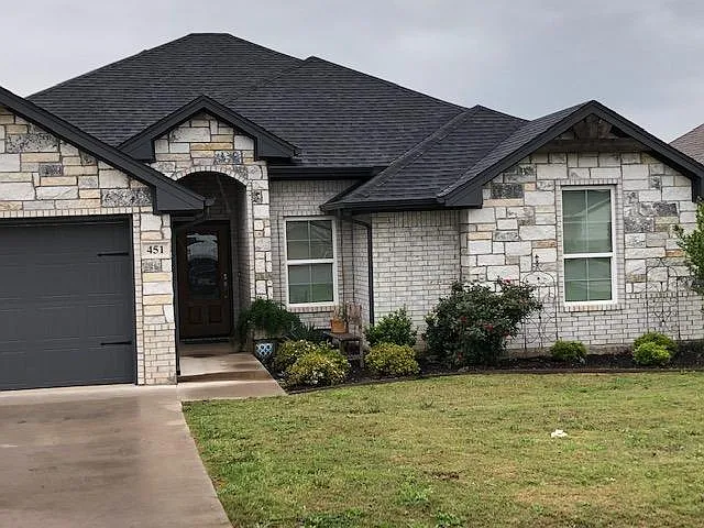 451 Silverton Dr — Photo 19