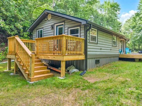 166 Charlie Hicks Road, Banner Elk, NC 28604