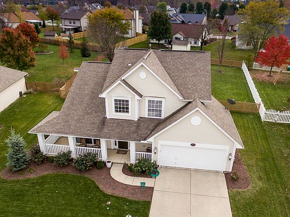 2nd image of 2450 Ferndown Dr