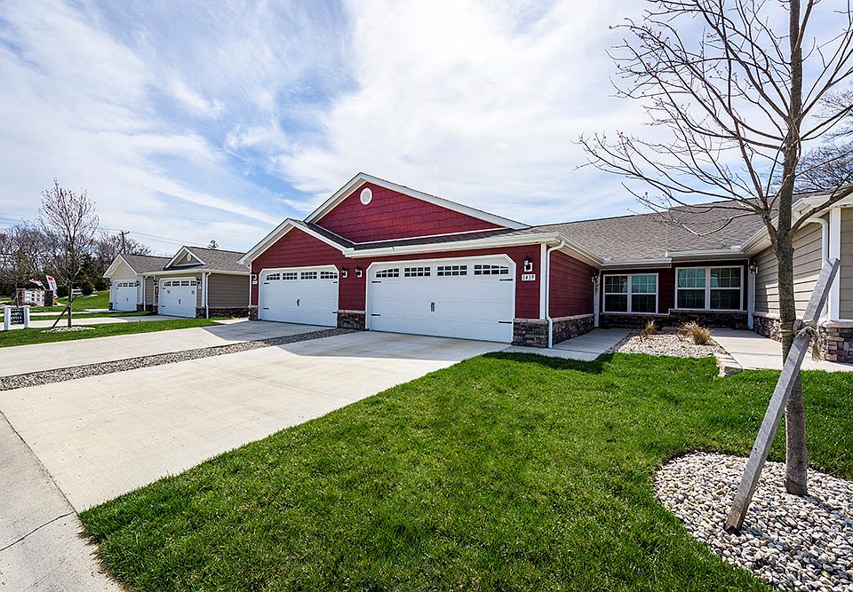 Attached Garages in Charming Neighborhood Setting