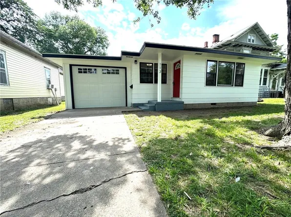 113 N Osage St, Girard, KS 66743