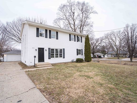 2nd image of 3940 38th St