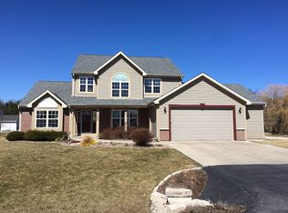 1822 Dustir Dr, Racine, WI 53402