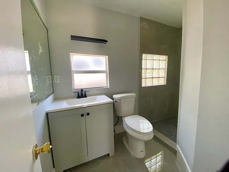 2231 Wilson St #2 — Photo 6
