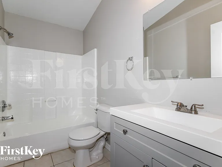 709 Periwinkle Pointe Pl — Photo 14