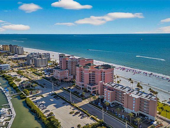 5th image of 190 Estero Blvd #701