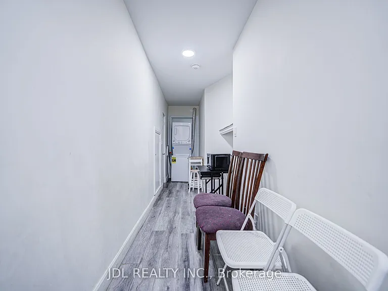 5 Sorauren Ave #3 — Photo 7