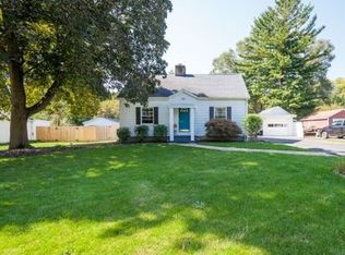 852 Springcrest Blvd, Jackson, MI 49203