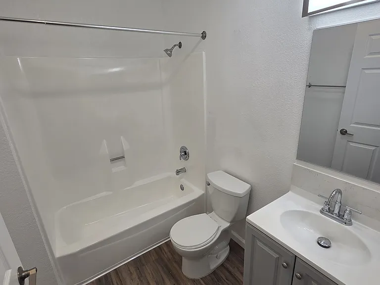 13112 Carriage Rd #15 — Photo 13