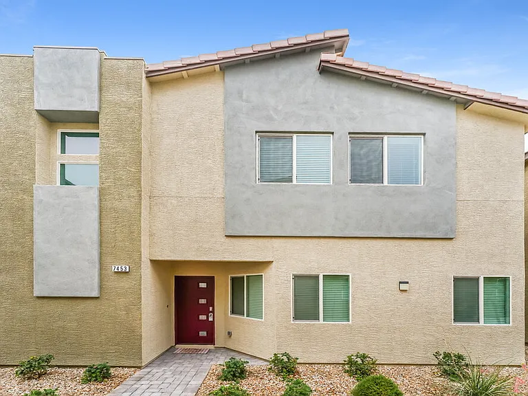 7453 Garnet Moon St — Photo 1