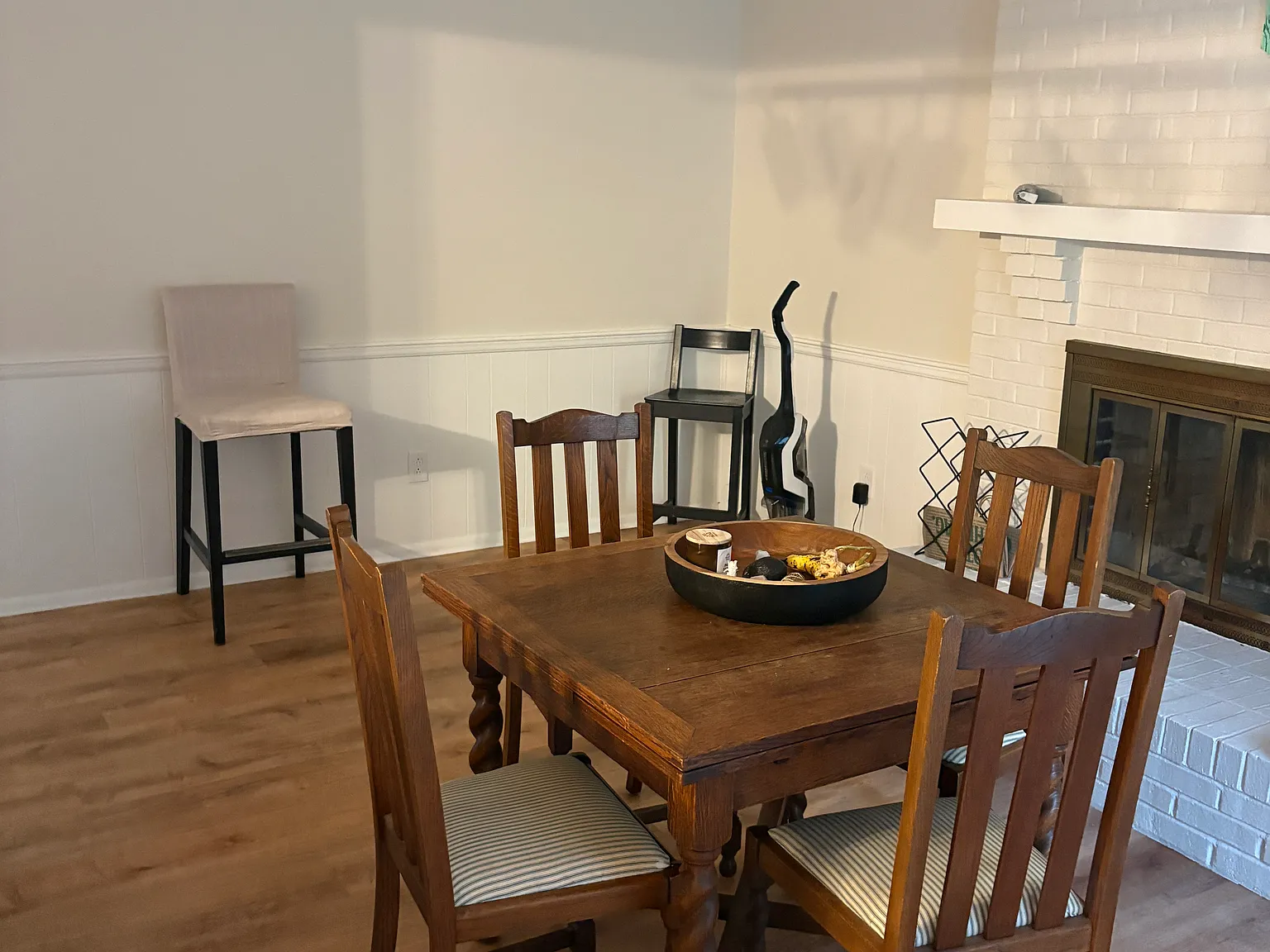 3 bed, 1324 sqft, $3,000 — Photo 3