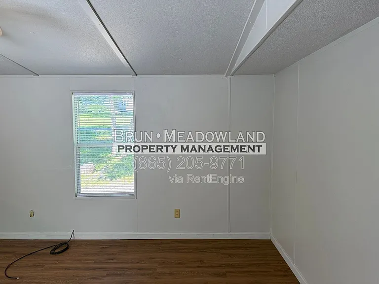424 Patterson Rd — Photo 19