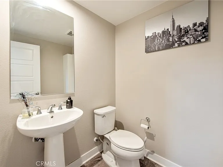 1426 S Urbana St — Photo 14