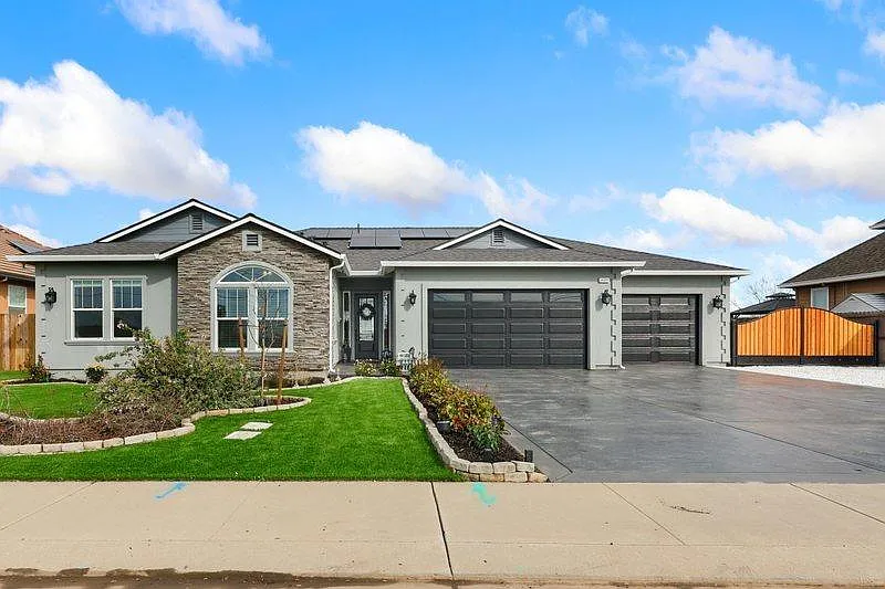 14475 Mira Vista Ln photo 1
