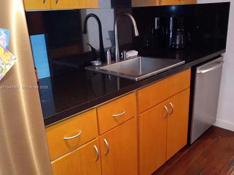 100 Lincoln Rd #814 — Photo 12