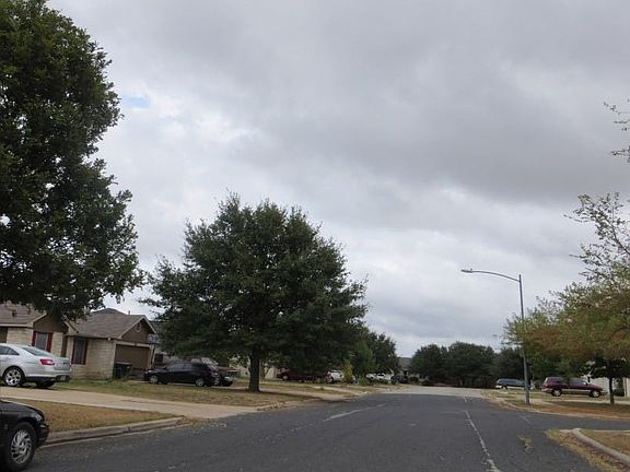 5th image of 11702 Maybach Dr