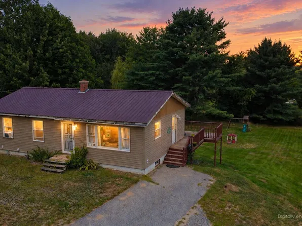 17 Marion Avenue, Norway, ME 04268
