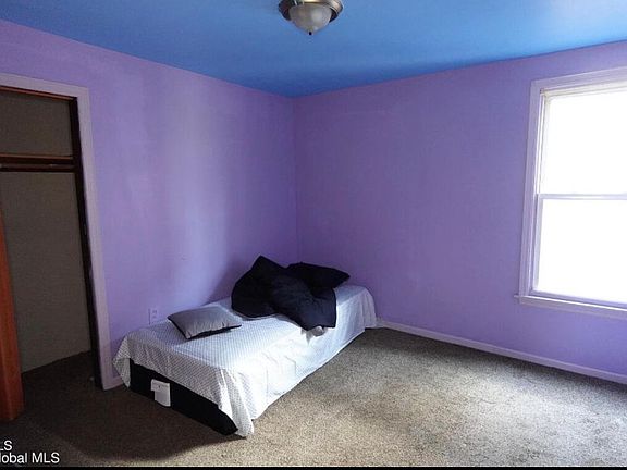 4th image of 3081 6th Ave #2R
