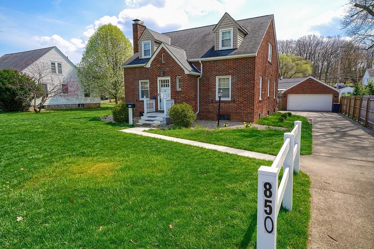 850 Pleasantville Rd Lancaster Oh 43130 Mls 221010479 Zillow