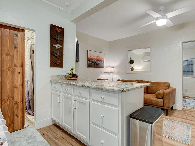 3916 Vegas Dr #1-A — Photo 23