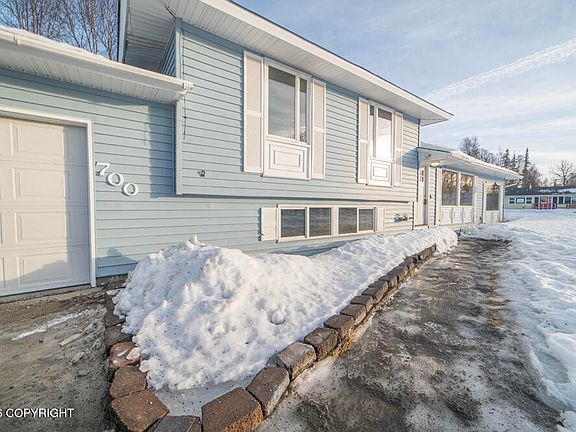 5th image of 700 Cypress Dr