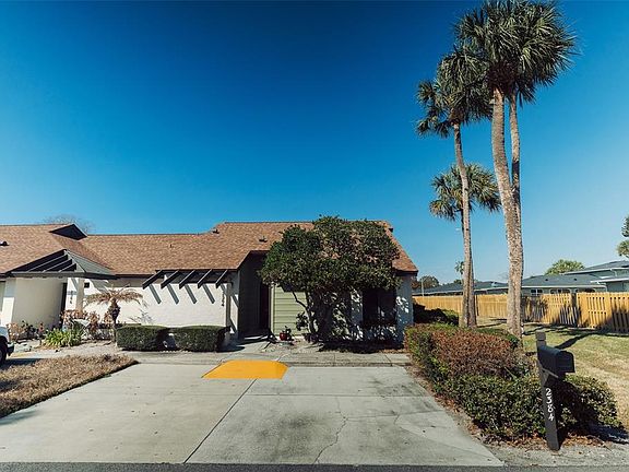 2nd image of 2384 Sun Valley Cir