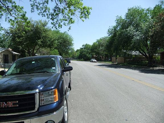 4th image of 4806 Dove Springs Dr