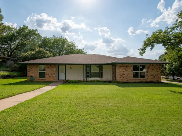 1719 Sagebrush Trl, Grapevine, TX 76051