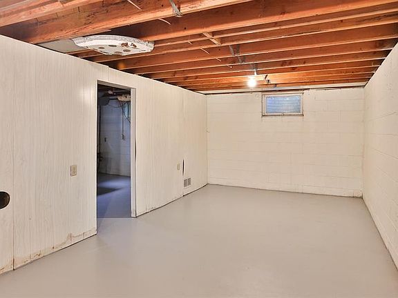 3rd image of 7400 Columbus Ave