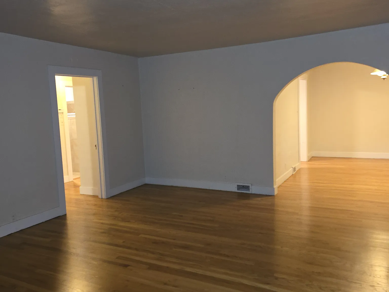 2 bed, 1.5 bath, 1262 sqft, $2,225 — Photo 3