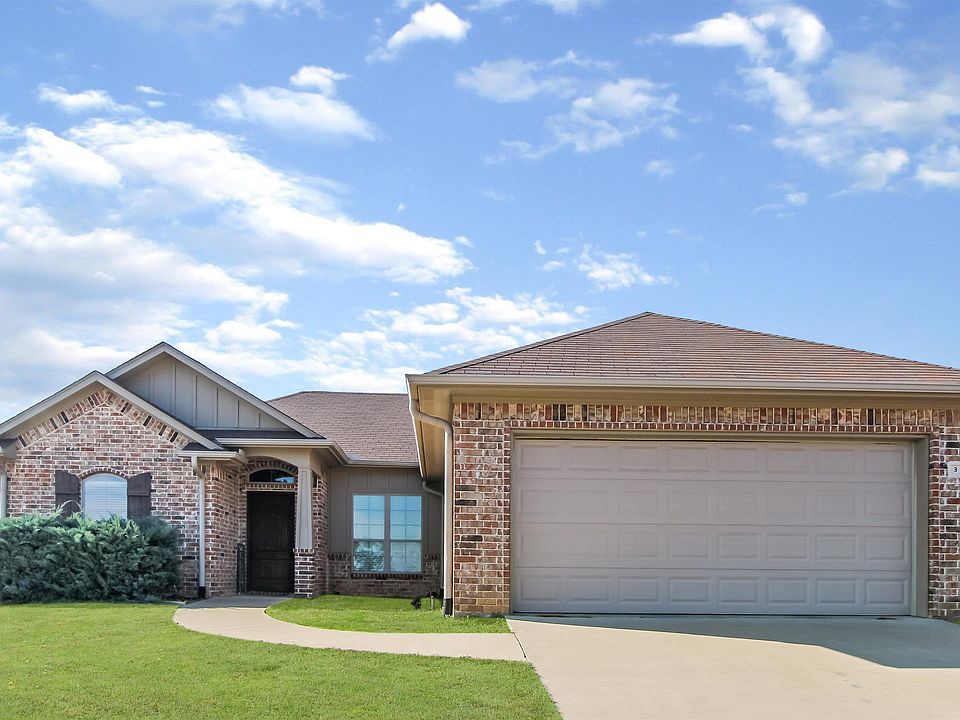 1st image of 315 Ash Dr