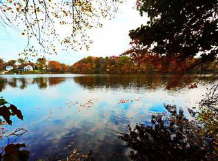 7 Crestwood Rd, Matawan, NJ 07747