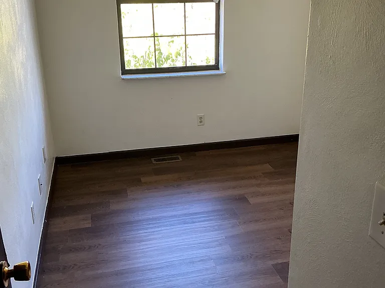 apt in Cross Lanes — Photo 48