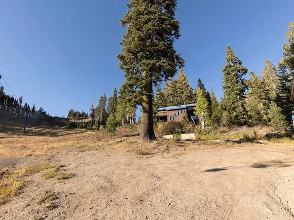 10203 Lake Angela Dr, Norden, CA 95724