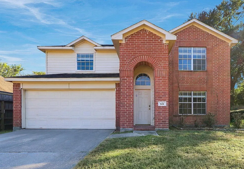 9431 Crystal Cove Cir