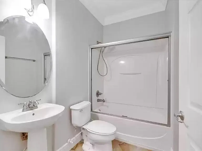 10119 Malpas Point — Photo 40