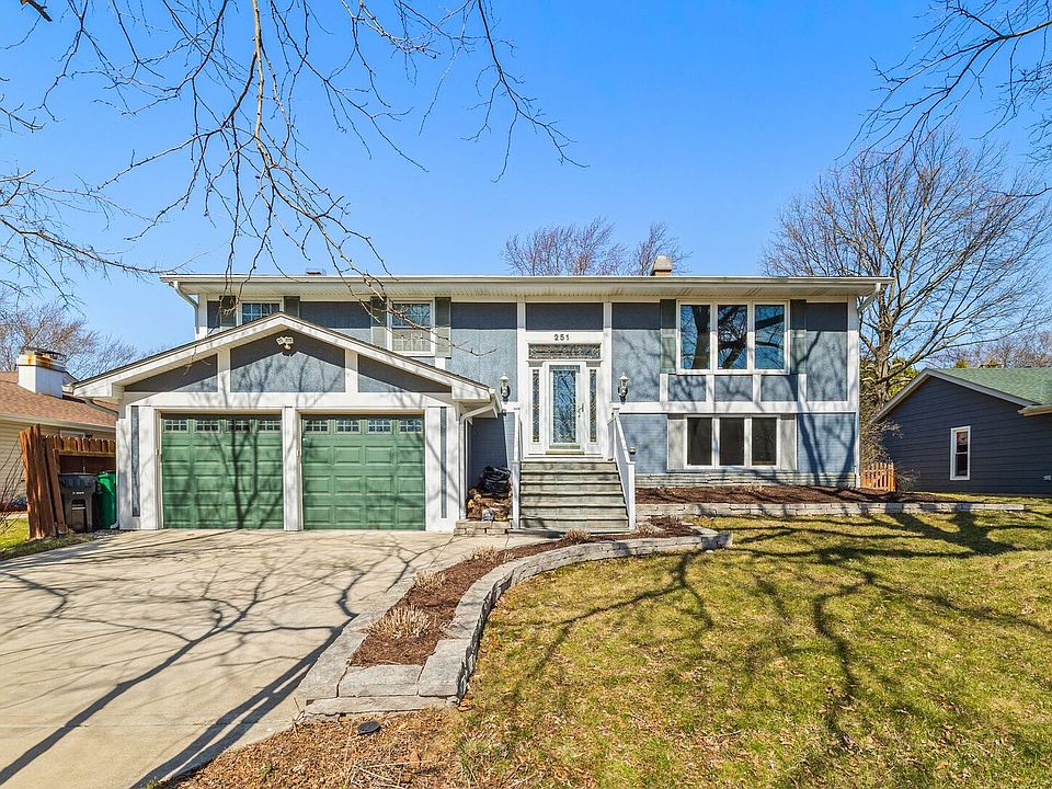1st image of 251 Hawthorne Dr