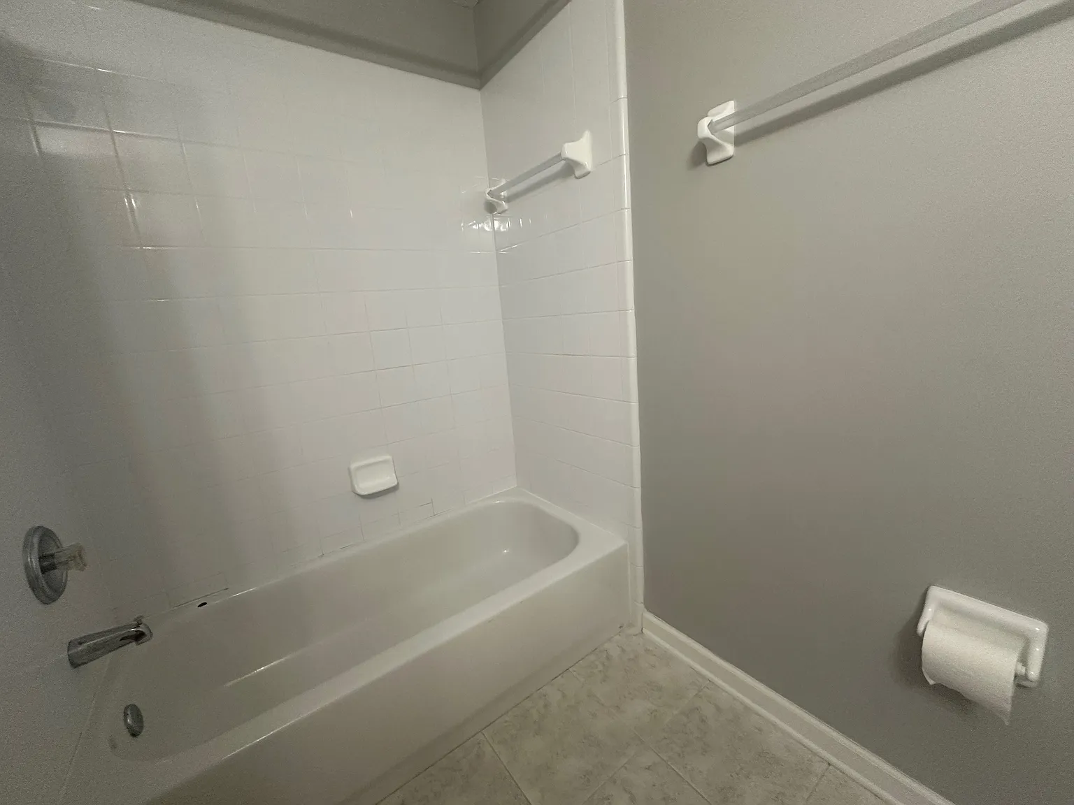 3 bed, 1500 sqft, $2,200 — Photo 3
