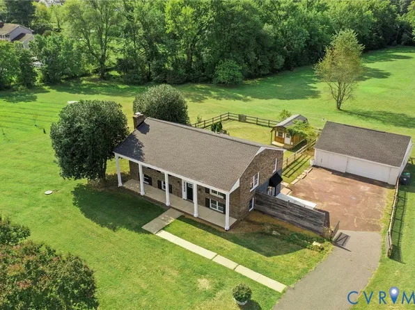 7712 Chancellor Rd, Fredericksburg, VA 22407