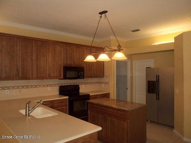2nd image of 3778 Sunward Dr