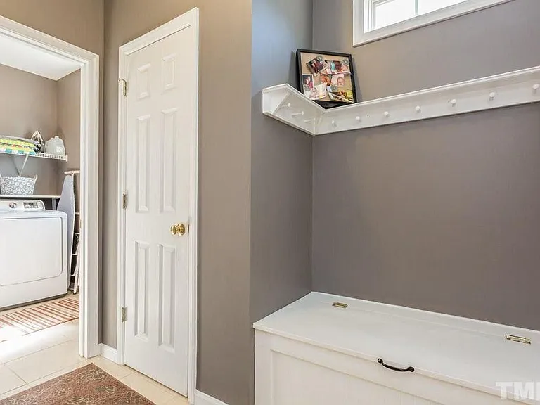 2501 Becketts Ridge Dr — Photo 18