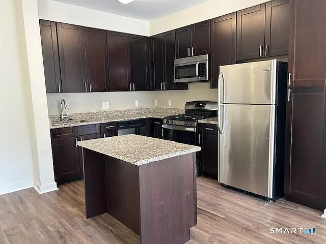 120A Towne St #216