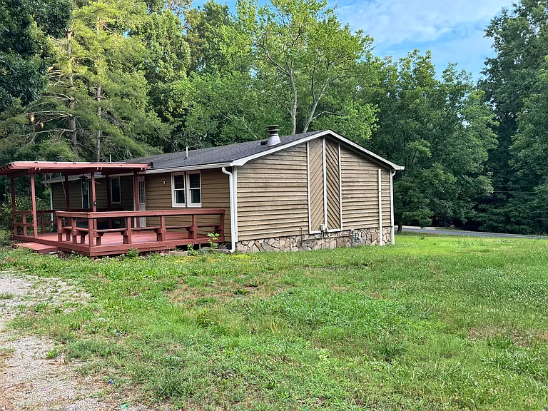 9700 Beatties Ford Rd — Photo 21