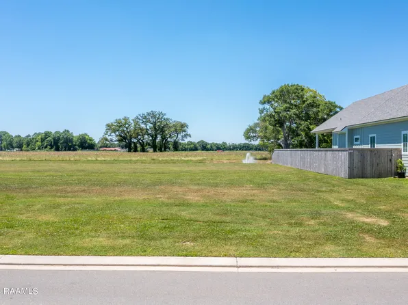 106 Breakers Way, Scott, LA 70583