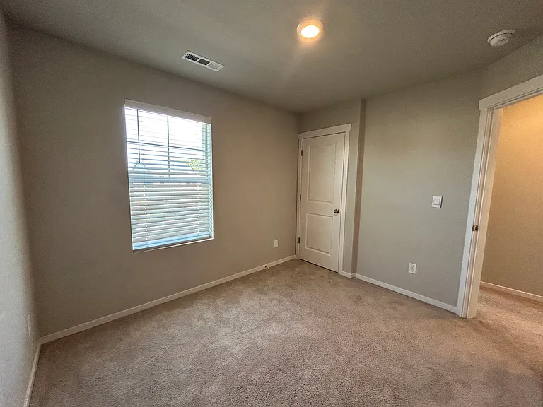 2916 Roundup Dr — Photo 10
