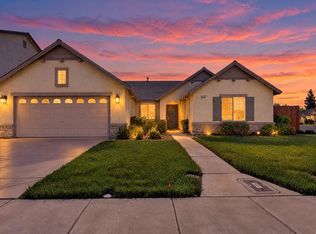 2502 Meadowgate Dr, Riverbank, CA 95367
