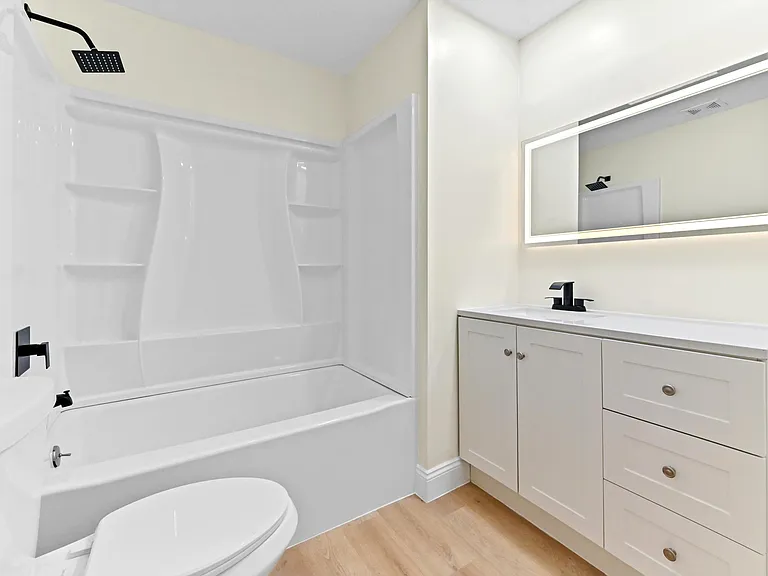 571 SE Anchor Ln — Photo 21