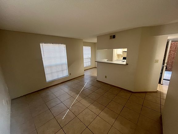 2nd image of 8635 Mallard Reserve Dr