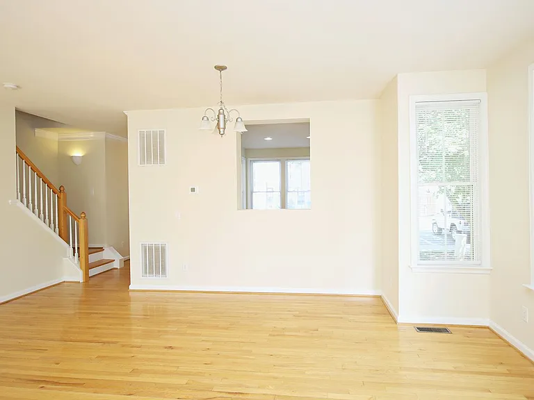 113-A Melbourne Park Cir — Photo 4