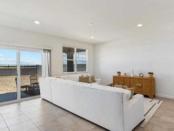 5th image of 38205 W Amalfi Avenue